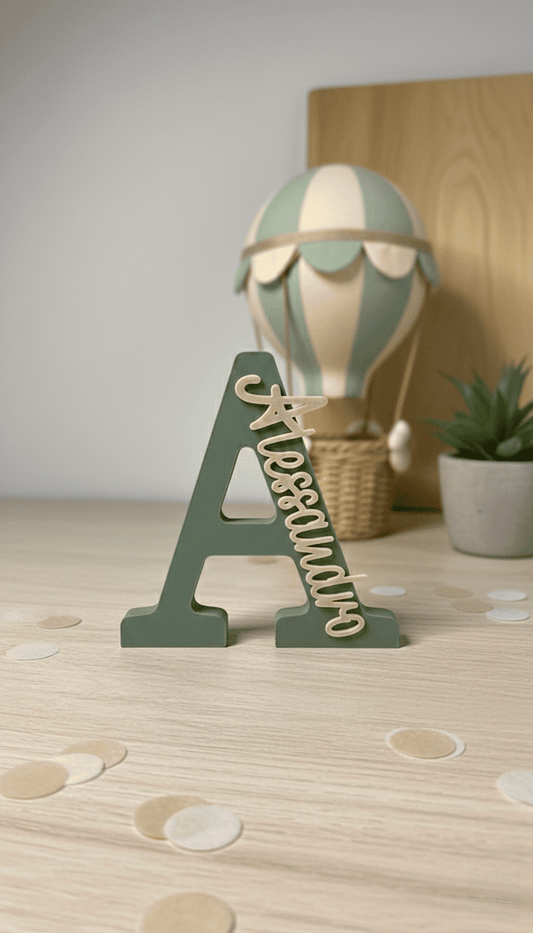 Lettera "A" con nome